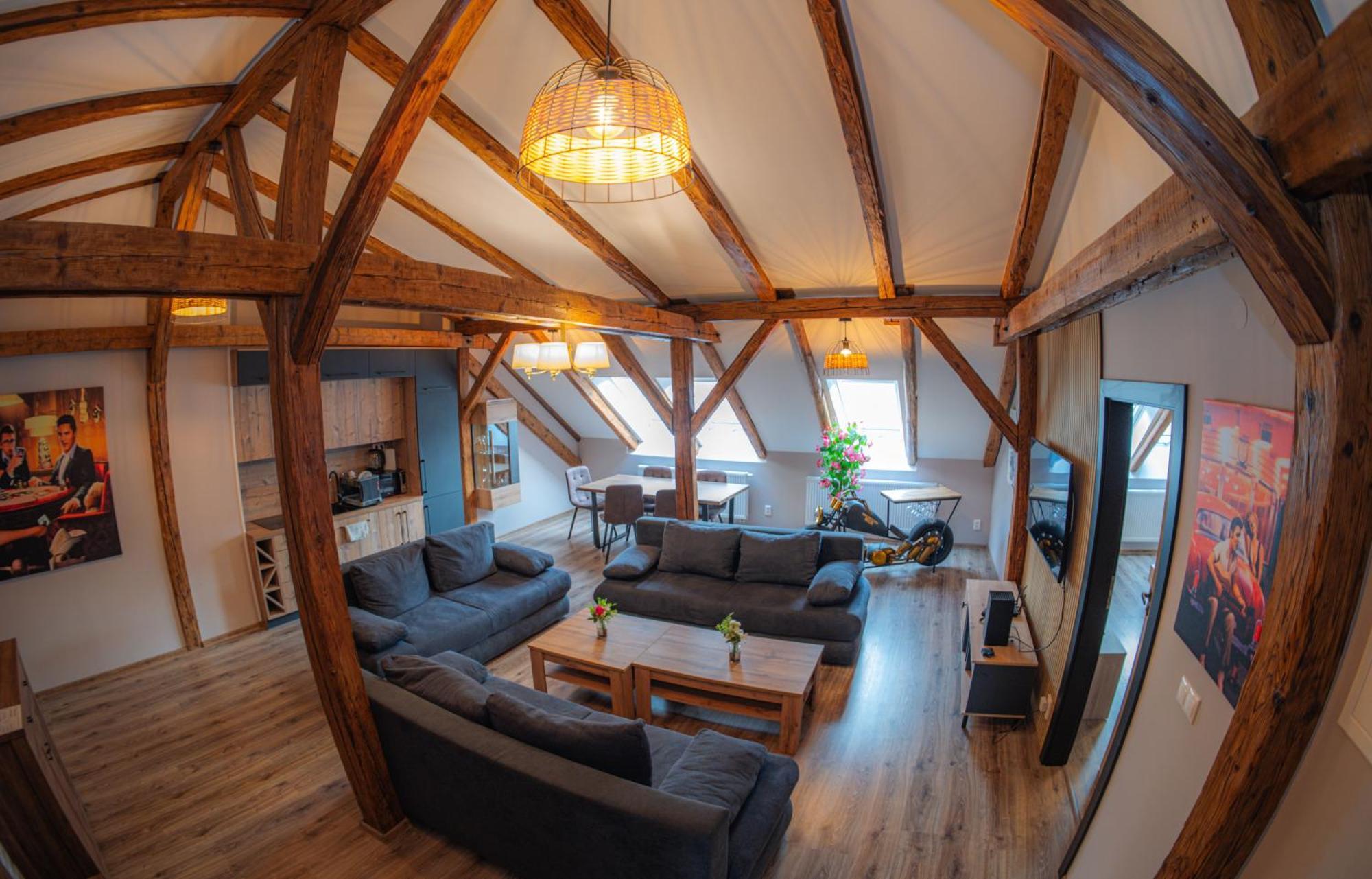 Appartement Apatman Fellini House à Trenčín Extérieur photo